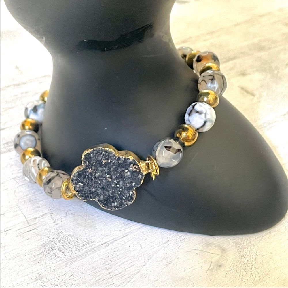 Grey and gold tone druzy stretchy bracelet